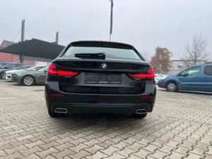 BMW 520 d Touring *LED Navi AHK Luftf. Kamera Sitzh.* Bild 3