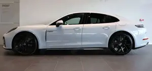 Porsche Panamera 4 S E-Hybrid Bild 4