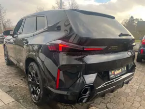 BMW XM M Drivers Package BowerWilkins AHK uvm. Bild 5