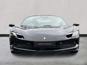 Ferrari 296 GTS 50.000€ an Optionals Bild 4