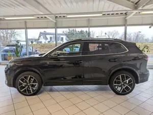 Volkswagen Tiguan 2.0TDI R-Line 4M Pano H/K AHK Matrix 20" Bild 4