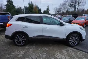 Renault Kadjar 1.3 TCE Bose Edition LED Navi PDC DAB AHK Bild 5