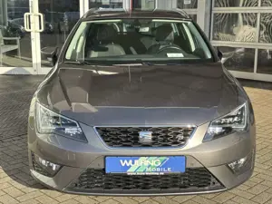 SEAT Leon ST 1.8 TSI DSG FR LED NAVI TEIL-LEDER PDC Bild 2