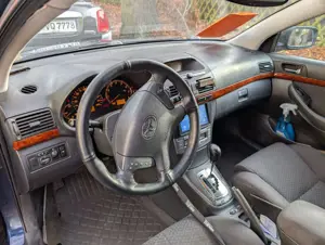 Toyota Avensis 2.0  Executive Liftback