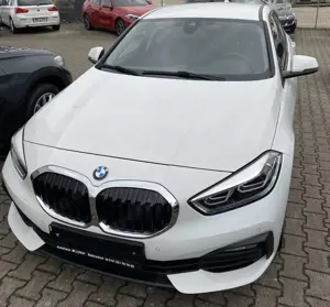 BMW 118 118iA F40 Navi, LED, WLAN, PDC, Top gepflegt