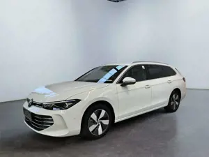 Volkswagen Passat Variant Business 1.5 eTSI DSG 360° Kamera Bild 2