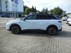 Peugeot 5008 5008 Hybrid 145 e-DSC6 GT*360° Kamera* Bild 2