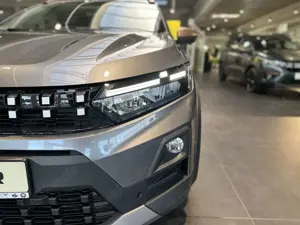 Dacia Jogger TCe 110 7-Sitzer Extreme Bild 3