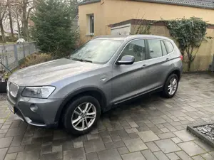 BMW X3 xDrive30d Aut.Steuerkette und Tüv neu