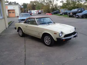 Fiat 124 Spider 2000 Turbo Limited Edition Bild 4