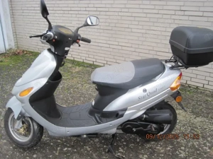 Motorroller ,45 Papiere, Topcase
