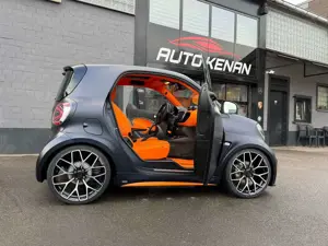 smart forTwo BRABUS ULTIMATE Style WIDESTAR orange INT