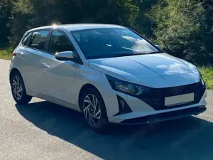 Hyundai i20 1.0 T-GDI Trend *Navi*Klima*Sitzhzg*Kamera* Bild 3