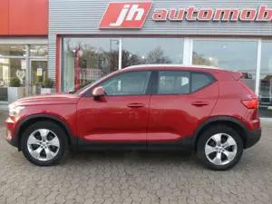 Volvo XC40 Momentum*Kamera*virtual*h/k-Sound*Navi*LED Bild 2
