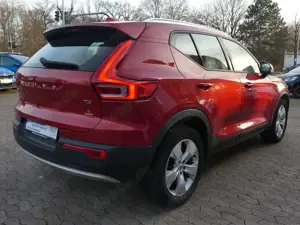 Volvo XC40 Momentum*Kamera*virtual*h/k-Sound*Navi*LED Bild 5