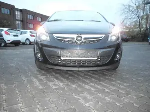 Opel Corsa 1.4 INNOVATION 74kW sehr schöne Ausstattun Bild 3
