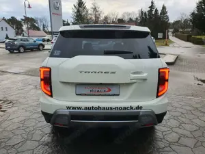 SsangYong Torres Automatik Sapphire Bild 5