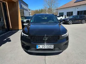 Volvo XC40 B4 Plus Black Edition FWD EU6e Digitales Cockpit M Bild 2