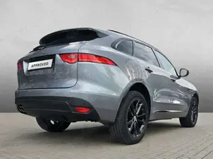 Jaguar F-Pace 20d R-Sport Bild 3