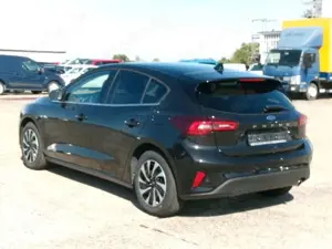 Ford Focus Titanium Edition 1.0L MHEV AT Pano ACC Kam Bild 4