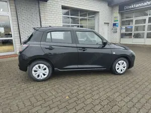 Suzuki Swift Club Bild 4