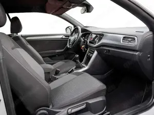 Volkswagen T-Roc Cabriolet 1.0 TSI Active AHK PDC SHZ AP Bild 2