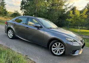 Lexus IS 300 300h Executive Line Bild 3