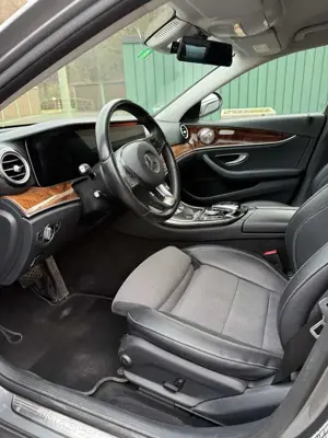 Mercedes-Benz E 220 E 220 d (213.004) Bild 4