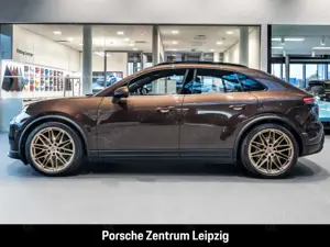 Porsche Macan 4 FnW macadamia! Clubleder 22Zoll Luft Matrix Bild 2