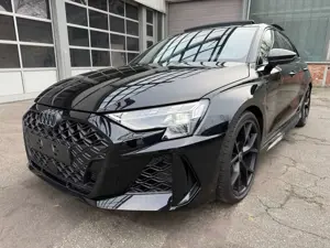 Audi RS3 Sportback / Matrix / Pano / RS-Abgas / MMi