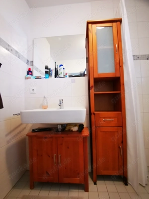Badezimmer Schrank und Waschbecken Unterschrank neuwertig 