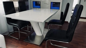 Weißen Hochglanztisch ohne Schäden