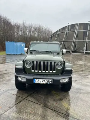 Jeep Wrangler 2.0 T-GDI Hardtop AWD Automatik Sahara Overland Bild 2