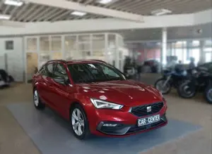SEAT Leon IV KL Sportstourer FR; NAV LED "Desire Rot"
