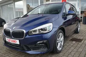 BMW 218 218d Advantage LED Navi PDC AHK