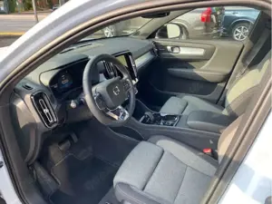 Volvo XC40 B3 Essential BESTELLAKTION GEWERBE Bild 5