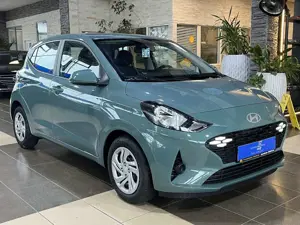 Hyundai i10 Pure dig.Cockpit Navi R.Cam PDC Klima DAB