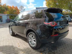 Land Rover Discovery Sport SE AWD PanoDach Navi Bi-Xenon Bild 5