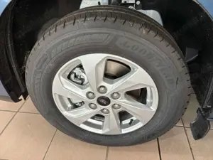 Ford Transit Custom 2.0 EcoBlue Aut. Kombi L1 Trend SYNC4, 8-Sitzer Bild 3