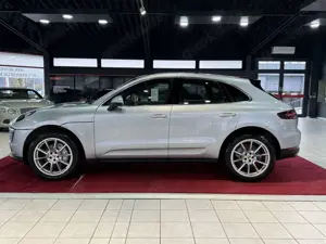 Porsche Macan 3.0 +PDK+SITZBELÜFTUNG+360*KAMERA+CARPLAY Bild 2