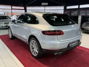Porsche Macan 3.0 +PDK+SITZBELÜFTUNG+360*KAMERA+CARPLAY Bild 3