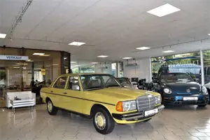 Mercedes-Benz 230 W123  Oldtimer- Automatik