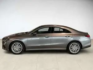 Mercedes-Benz CLA 180 Coupé Progressive SpurW W-Paket KeyLess Bild 3