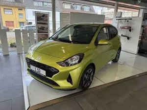 Hyundai i10 1.2 AMT Comfort Plus*Navi*Klimaa.*PDC*Kamera