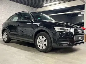 Audi Q3 Q3  SITZHEIZUNG*KLIMA*ANHÄNGERKUPPLUNG* Bild 3