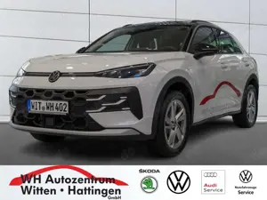 Volkswagen T-Roc 1.5 eTSI DSG Life REARVIEW KEYLESS PARK-ASSIST ...
