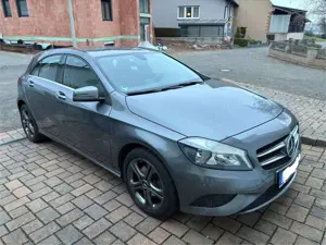 Mercedes-Benz A 180 (BlueEFFICIENCY)