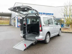 Volkswagen Caddy Behindertengerechter Heckeinstieg