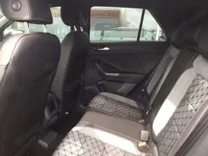 Volkswagen T-Roc 1.5 TSI OPF DSG R-Line LED APP ACC Kamera Bild 5