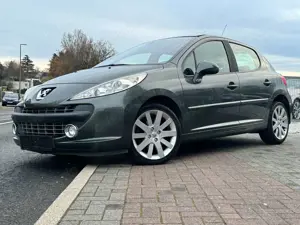 Peugeot 207 Platinum Sport+ Leder Pano Sitzheizung JBL Sound